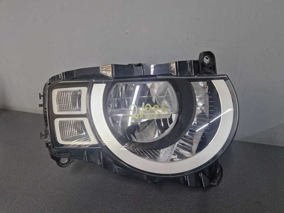 Land Rover Defender 19r.- Lampa Przód Prawa Full Led