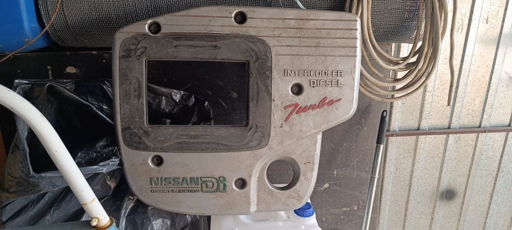 Pokrywa silnika, obudowa chłodnicy, chlodnica nissan patrol zd30