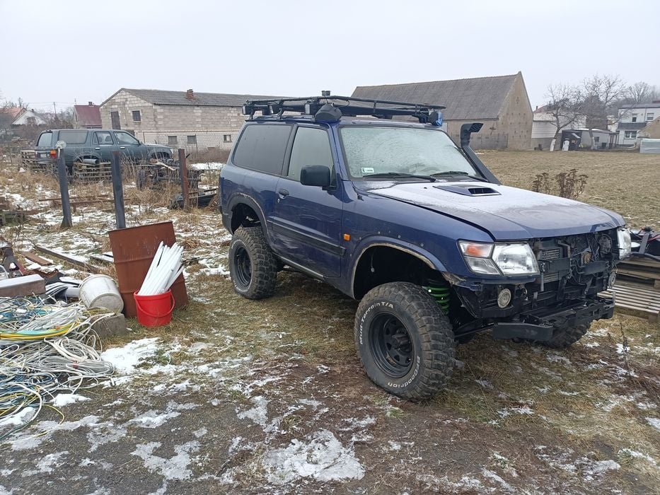 Bagażnik dachowy Nissan Patrol y61 3d