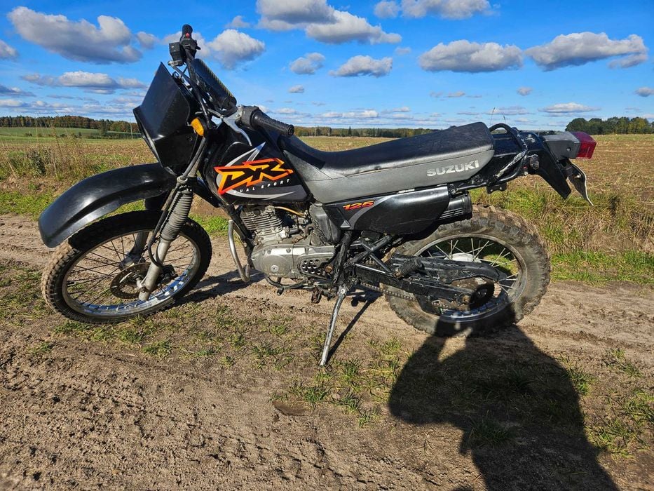 suzuki dr 125 SE