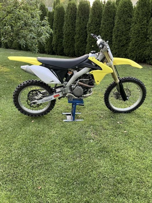 Suzuki RMZ 250 cross