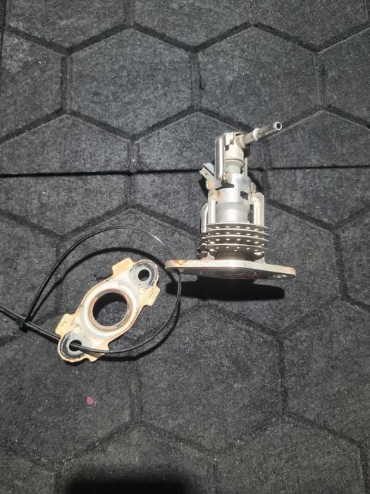 Toyota Hilux VIII 2.8 lift 21r wtryskiwacz AdBlue wtrysk