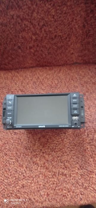 Oryginalne radio Jeep Wrangler