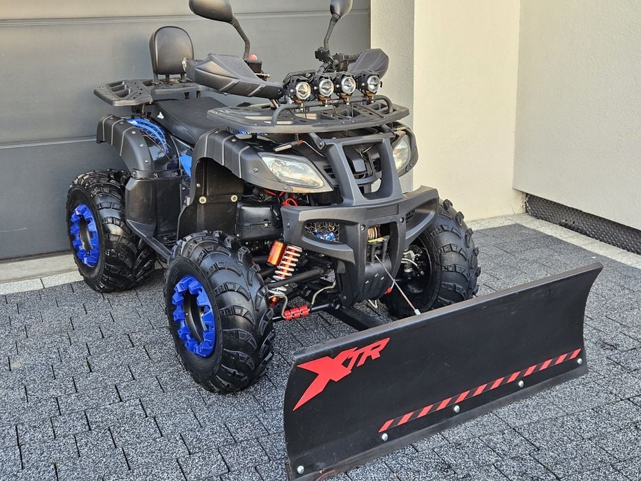 Wyciągarka pług 250 przebieg 120 km .  Asix xtr kxd farmer bashan bere