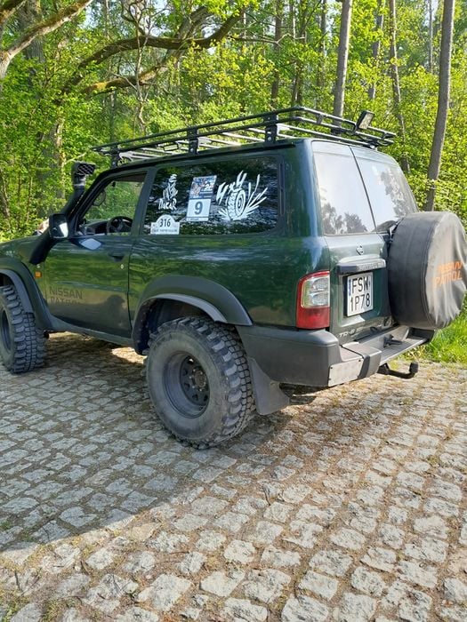 Nissan Patrol GRY 61