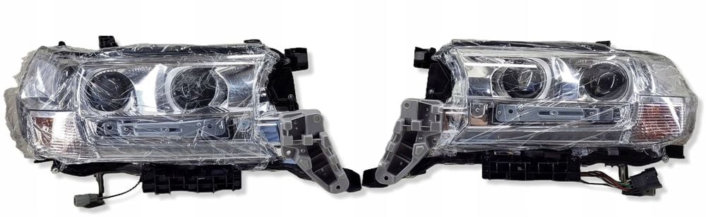 Toyota Land Cruiser V8 Lift J200 reflektor lampa lewa prawa przednia przód