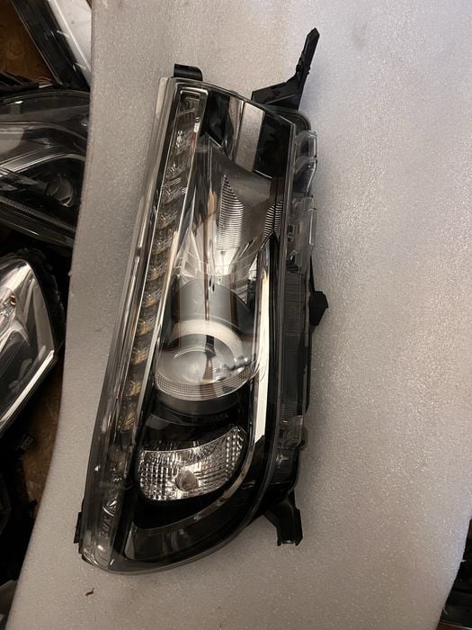 Toyota hilux VIII led reflektor lampa
