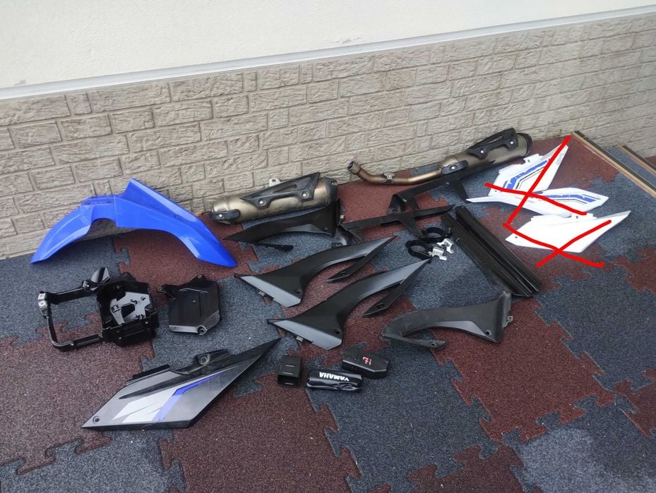 Yamaha WR 125 owiewki  tłumik wydech