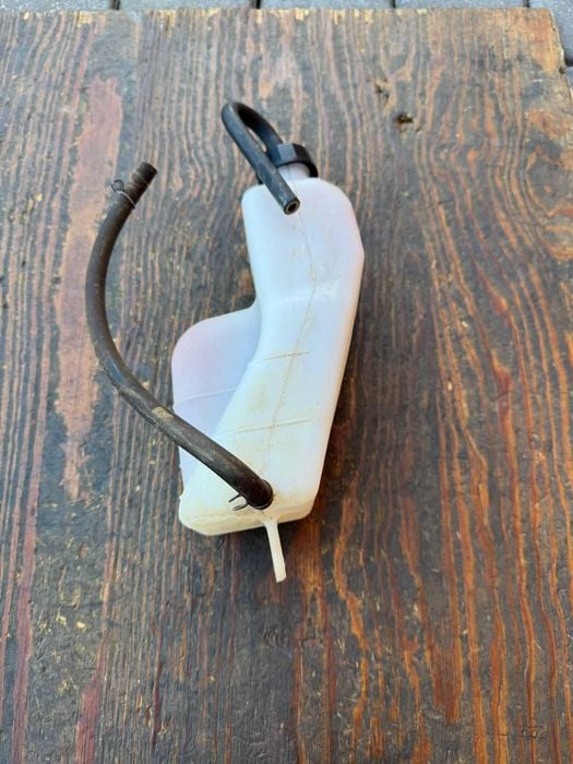 zbiorniczek plynu wyrownawczy chlodnicy kawasaki kfx 700 r 04-11