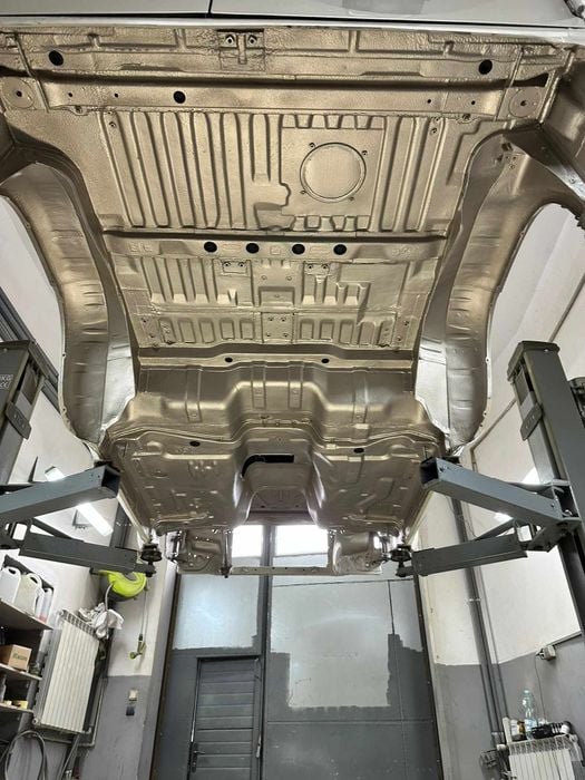 Karoseria patrol y60 krótki po komplej renowacji