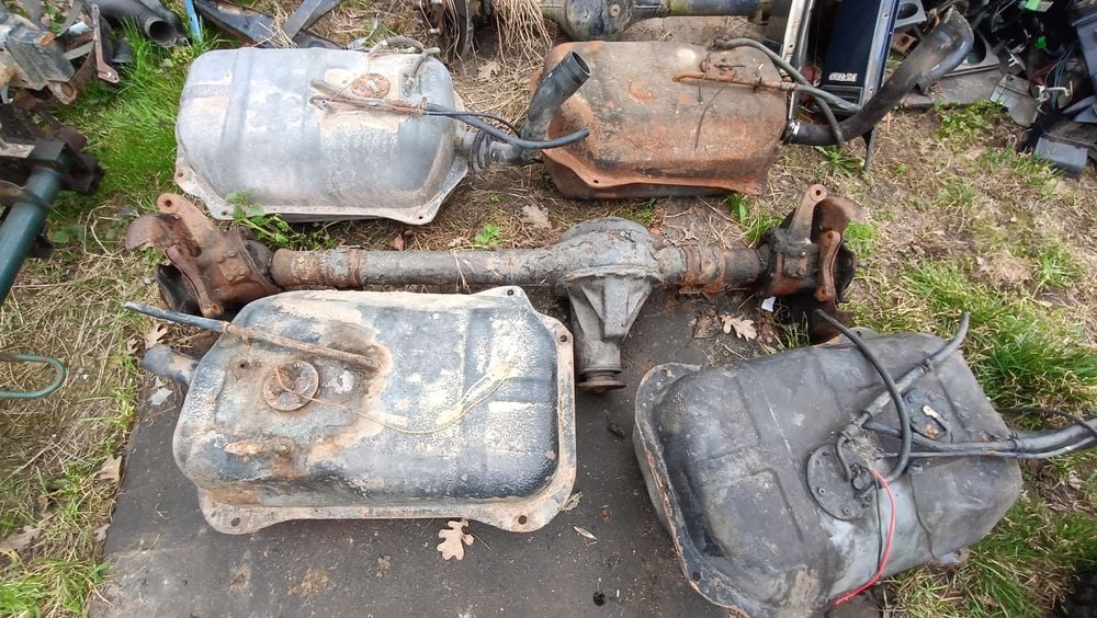 Suzuki Samurai Samuraj zbiornik paliwa bak nierdzewka