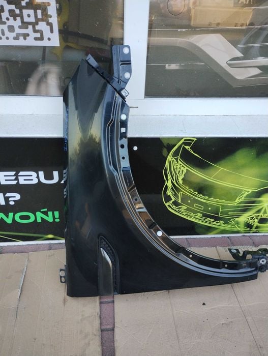 Błotnik przedni prawy Land Rover Discovery Sport