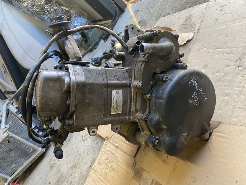 Silnik polaris sportsman 800 Wydech kolektor głowica polaris 800