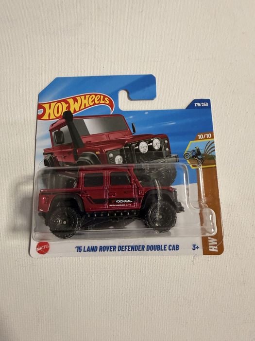 Hot wheels 15 land rover defender double cab bordowy