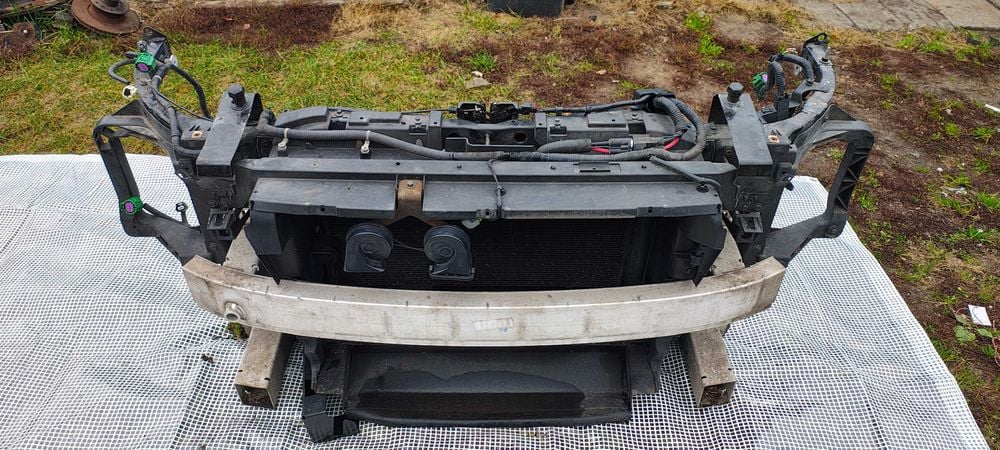 jeep cherokee KL 2.0 mtj manual  pas przedni chłodnice komplet