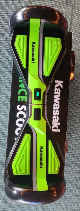 Deskorolka Kawasaki KX-PRO 6.5D + ochraniacze Raven + etui.