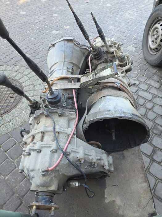 Skrzynia biegów + reduktor Nissan Patrol Gr