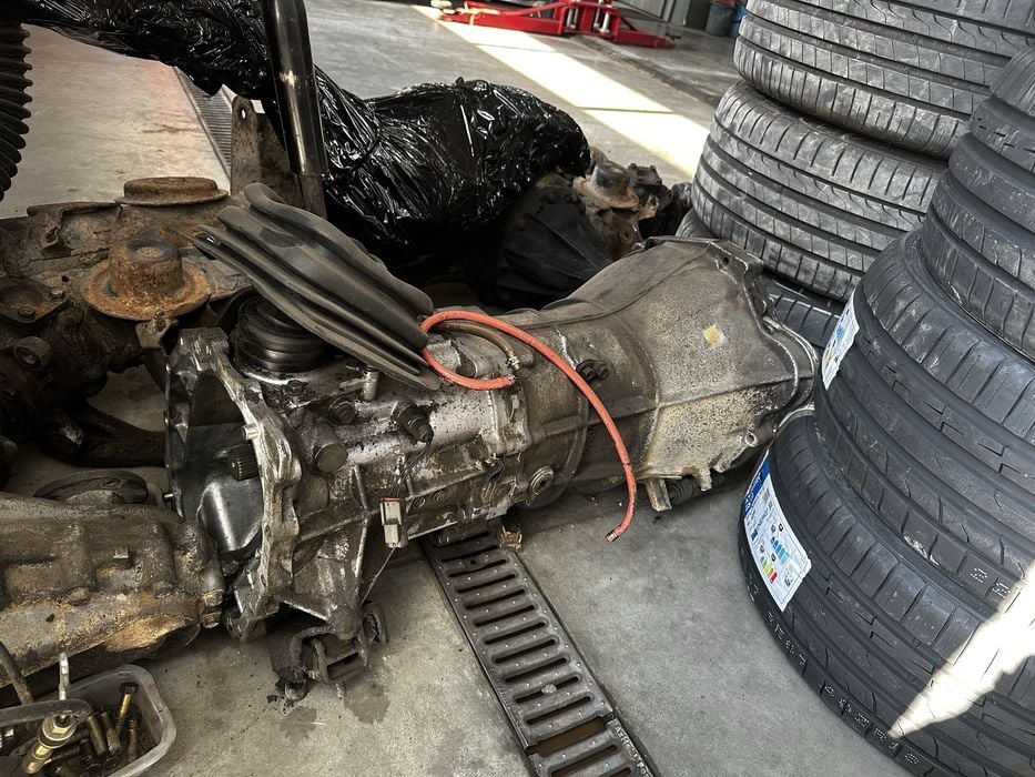 Skrzynia biegów manual Nissan Patrol Y60 2.8