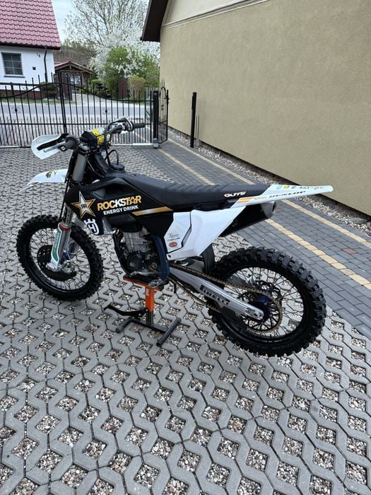 Husgvarna Fc 450 Rockstar Edition jak KTM