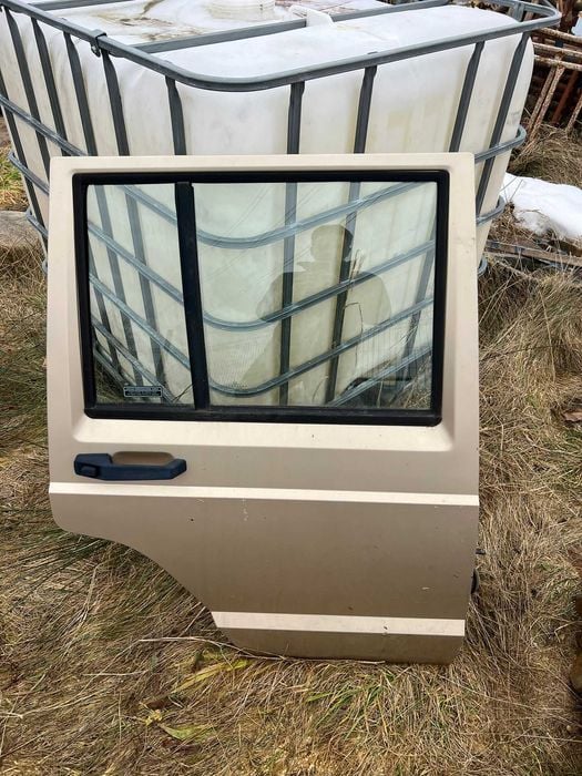 Drzwi prawe tył Jeep Cherokee XJ