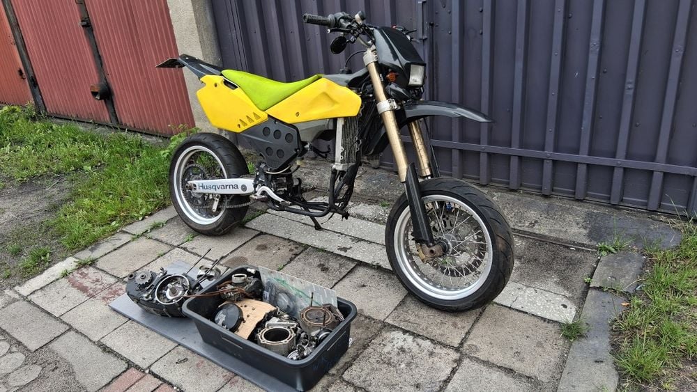 Husqvarna TE 570 SM 610 kanapa CZĘŚCI półki lampa kopka chłodnica