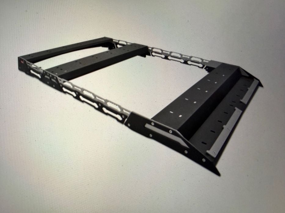 Bagażnik dachowy skrzynkowy, ale Toyota Land Cruiser 150