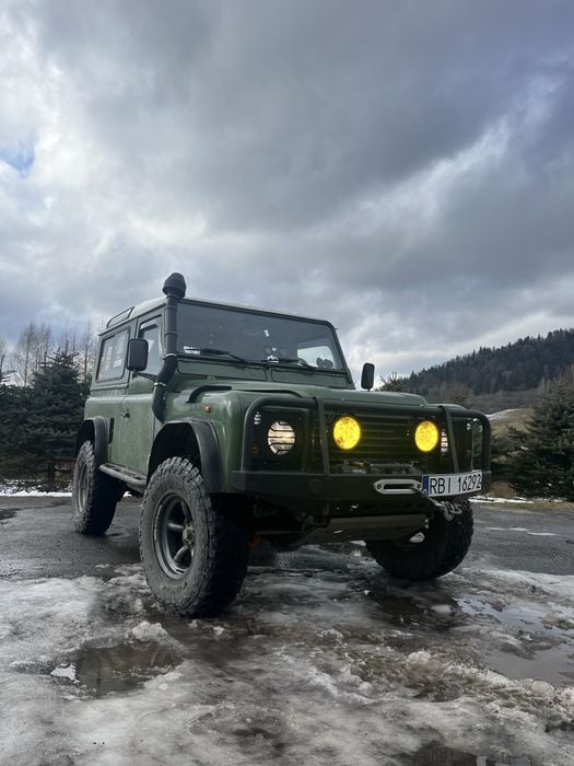 Land Rover Defender