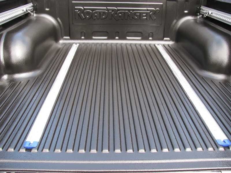 Szyny podłogowe Toyota HILUX, pickup