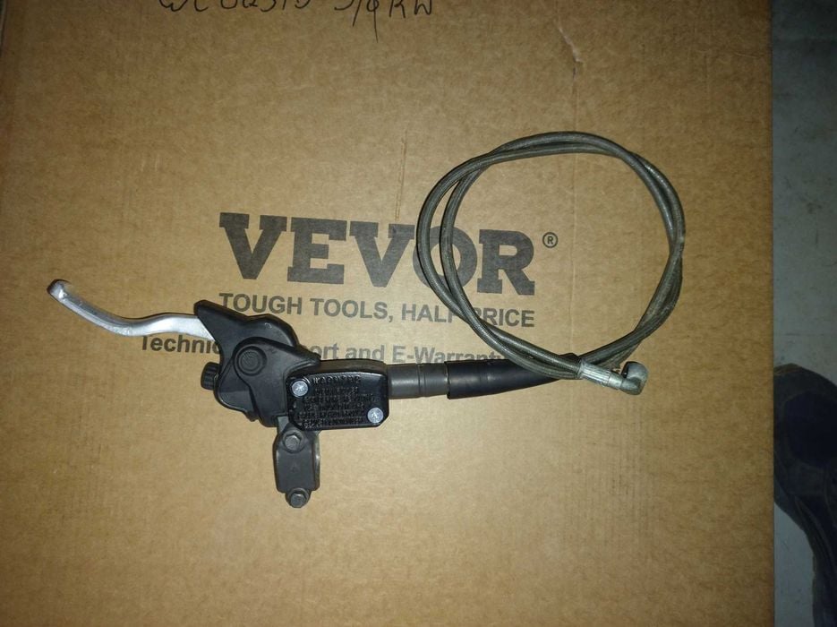 Pompa sprzęgła Brembo KTM Husqvarna przewod