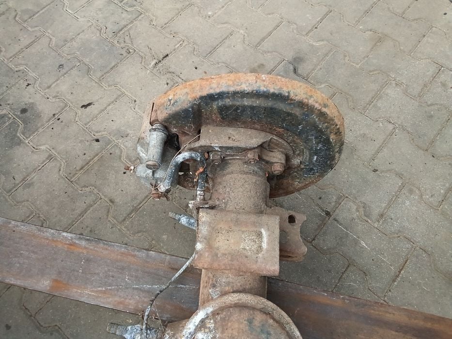 Most Nissan Patrol Y60 z blokada Diff lock