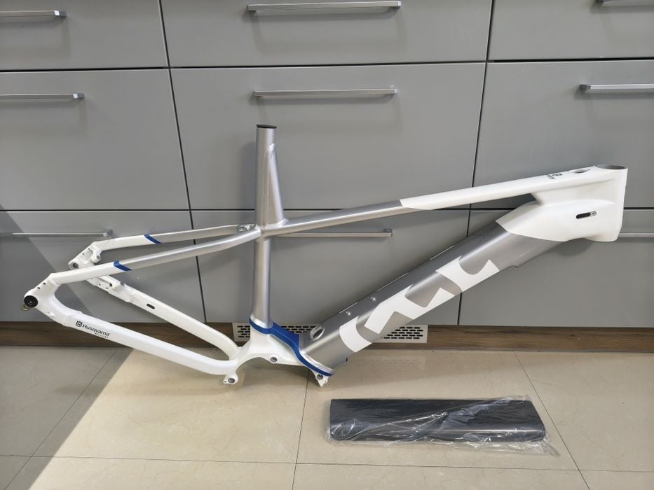 Nowa rama Husqvarna LC5 Steps Bosch Bafang