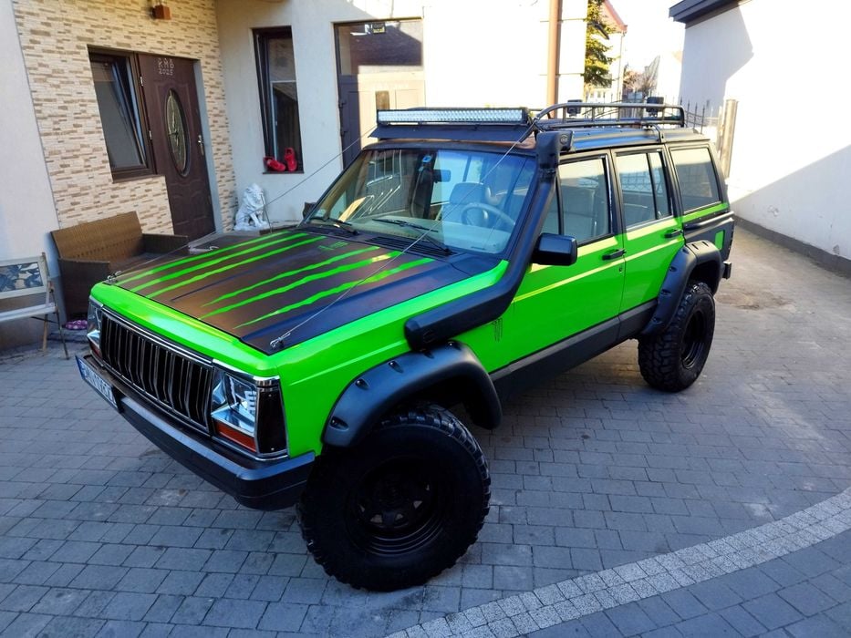 ## Jeep Cherokee XJ ## Off Road ## Zdrowy ## Wasabi Green Gloss ## Led