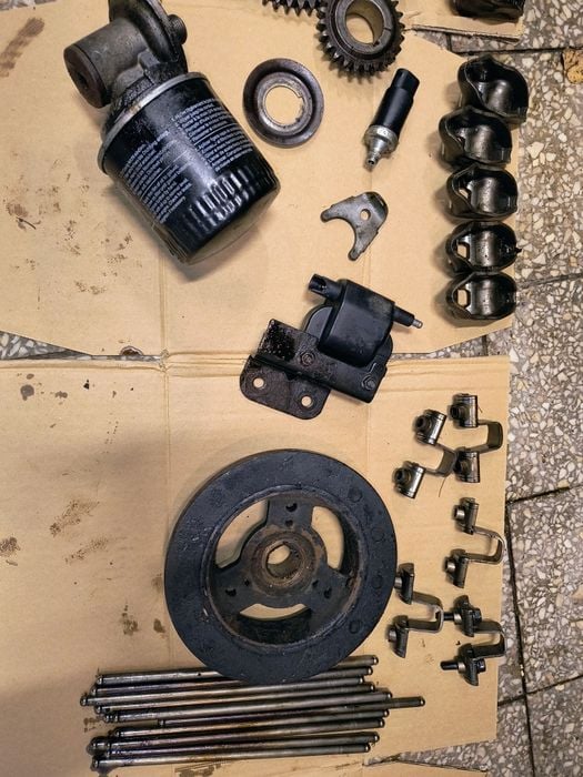 Części do silnika jeep Cherokee xj 4,0 grand Cherokee zj