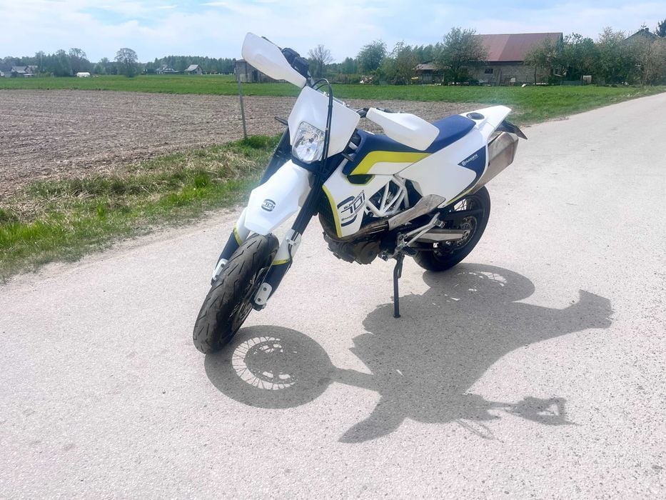 Motocykl HUSQVARNA 701 SUPER moto