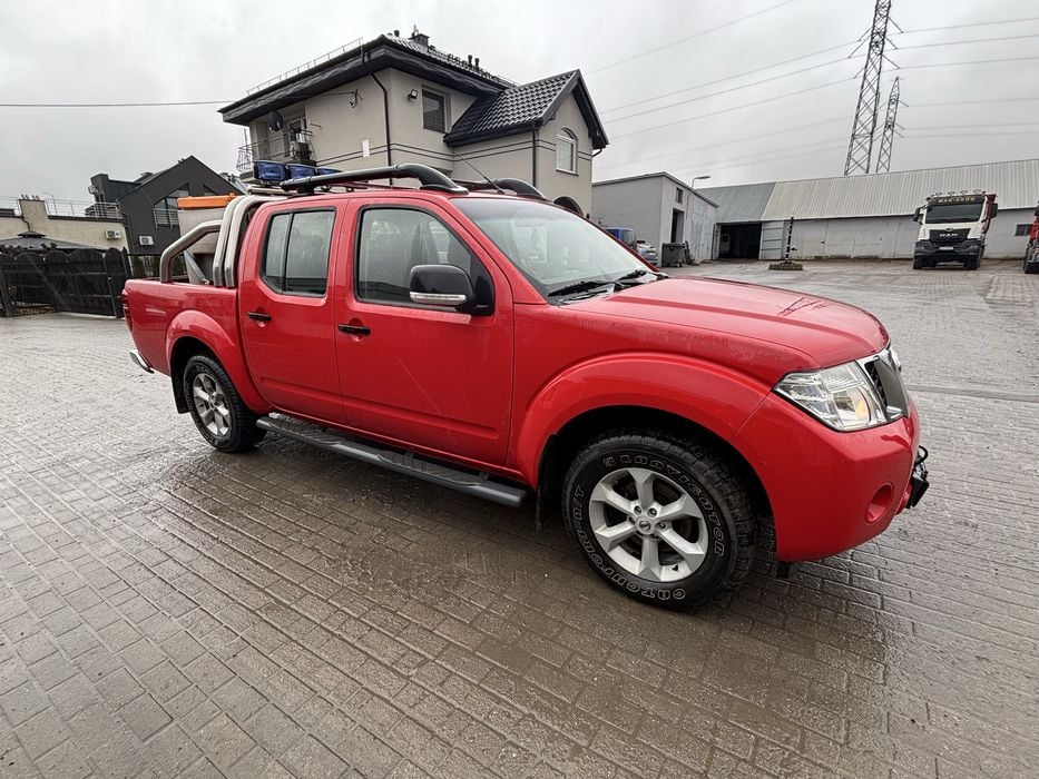 Samochód Nissan navara