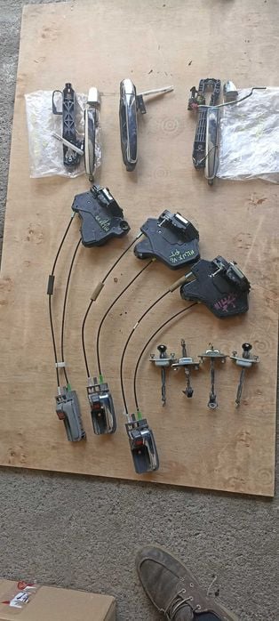 05-15 Toyota Hilux VII Zamek Wiązka Drzwi