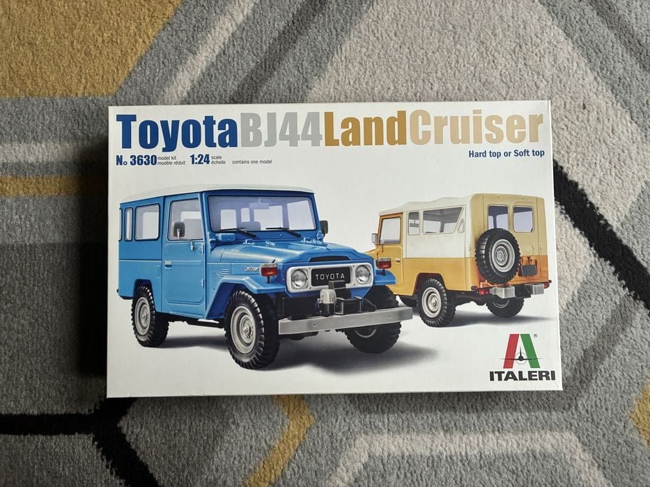 Model samochodu Toyota BJ44 Land Cruiser Italeri
