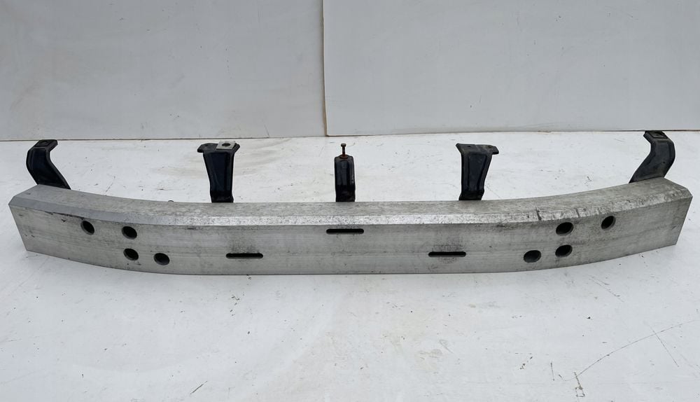 belka zderzaka przód przednia toyota land cruiser 150 lift 17-