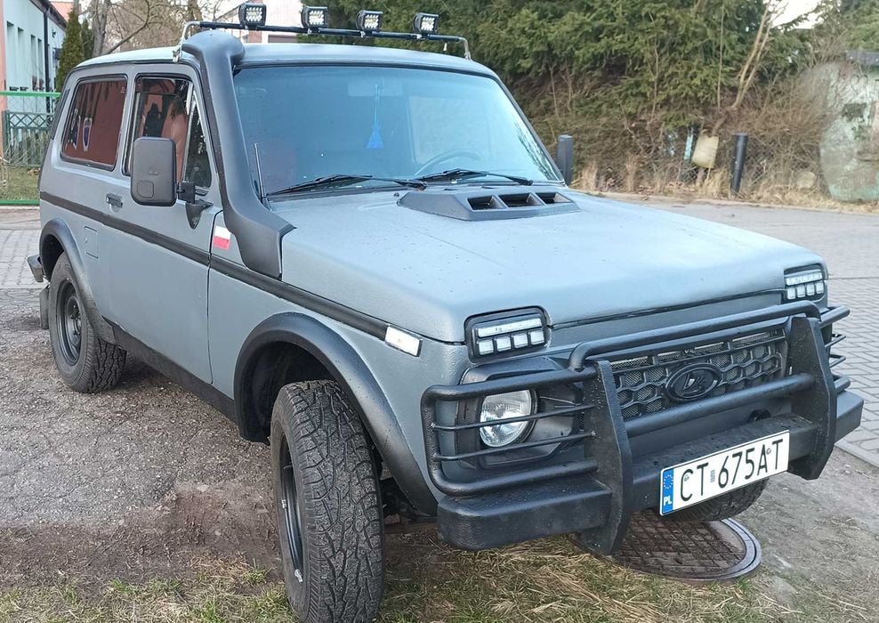 Lada Niva super stan