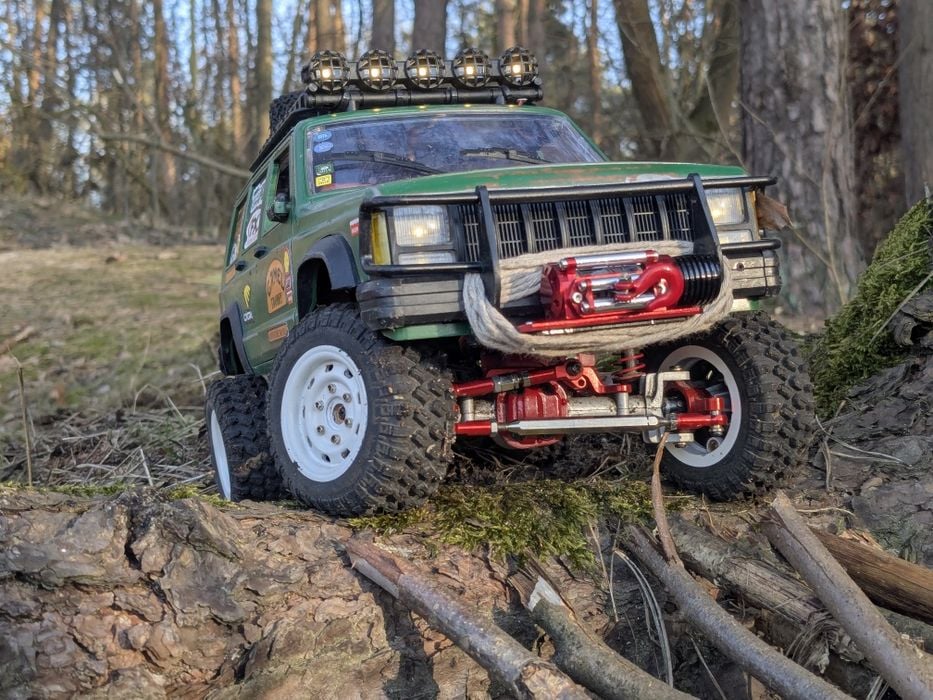 Jeep Cherokee 4x4 zdalnie sterowany trial crawler RC