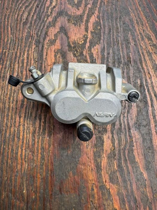 nissin zacisk przod przedni hamulca yamaha yzf yz 125 / 250 / 450