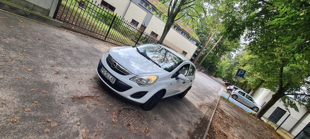 Opel Corsa 1.3 , 5 drzwi, lift, klimatyzacja 2013r