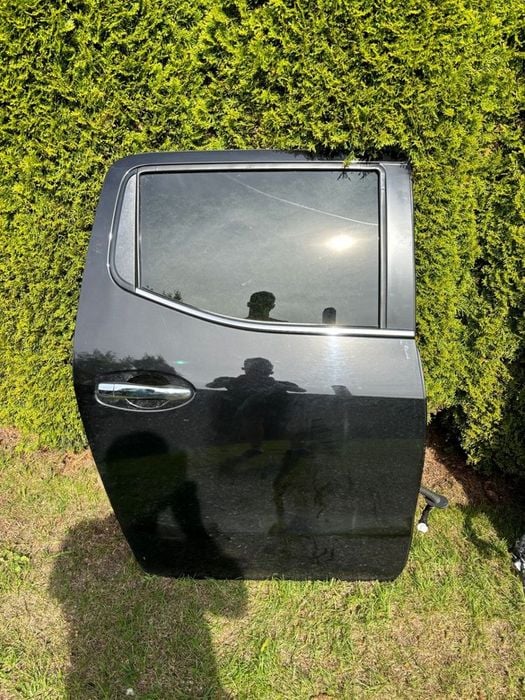 nissan navara d23 kompletne drzwi lewy prawy tył tylne lewe prawe gn0