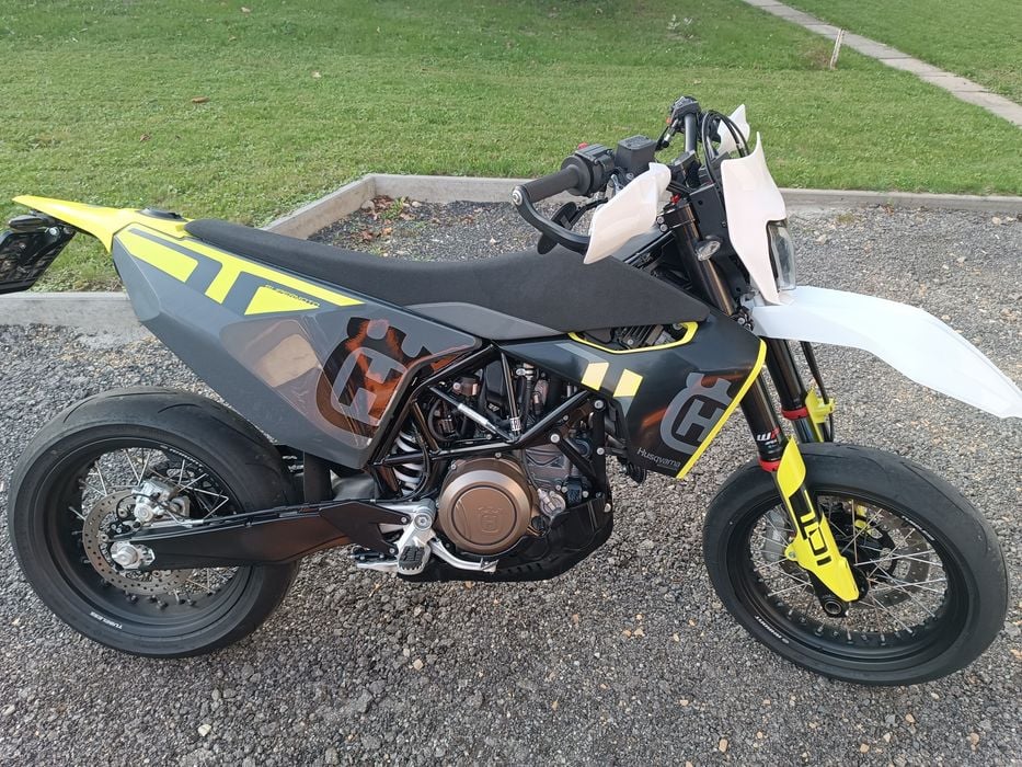 Husqvarna 701 SM sportowy wydech arrow zamiana