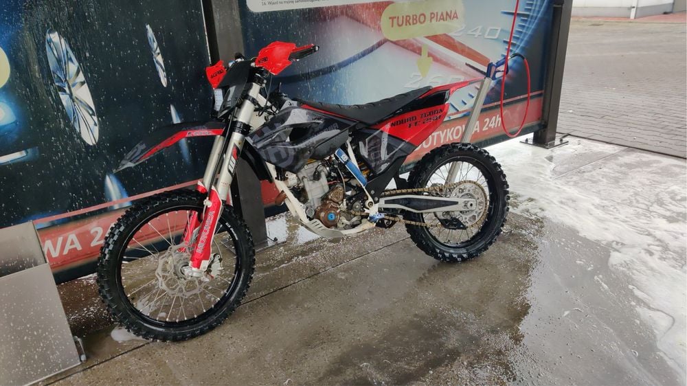 Husqvarna fc 250 15r ktm sxf250  fe250 crf250 yzf250