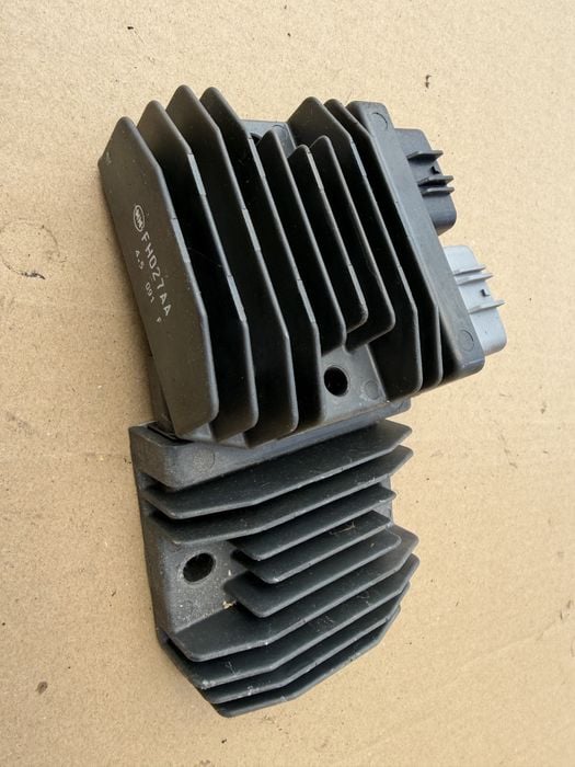 Regulator napiecia Yamaha grizzly 660 lub 700 kodiak 450