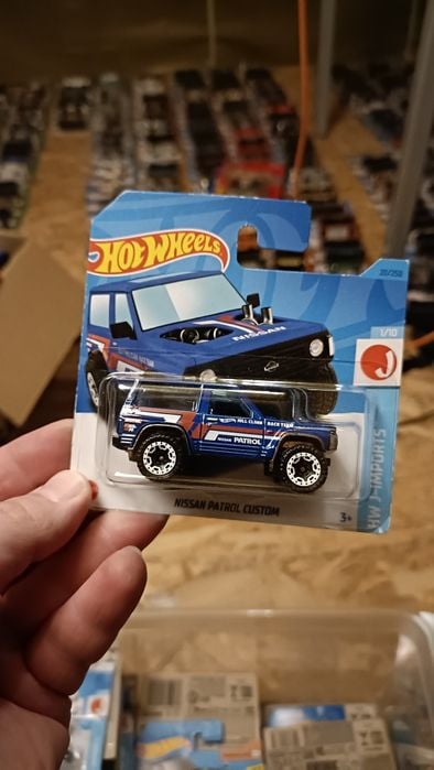 Nissan patrol custom hot wheels