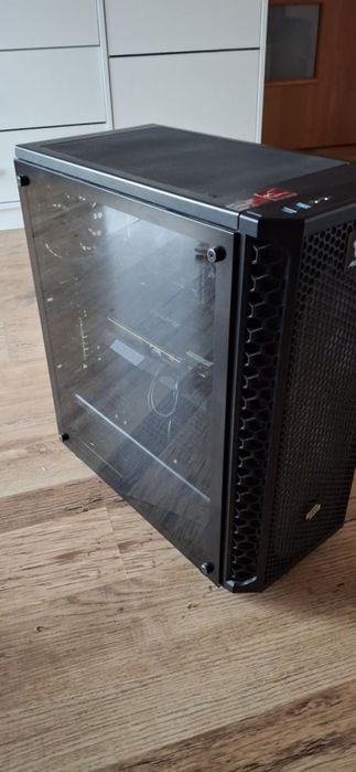 Komputer stacjonarny