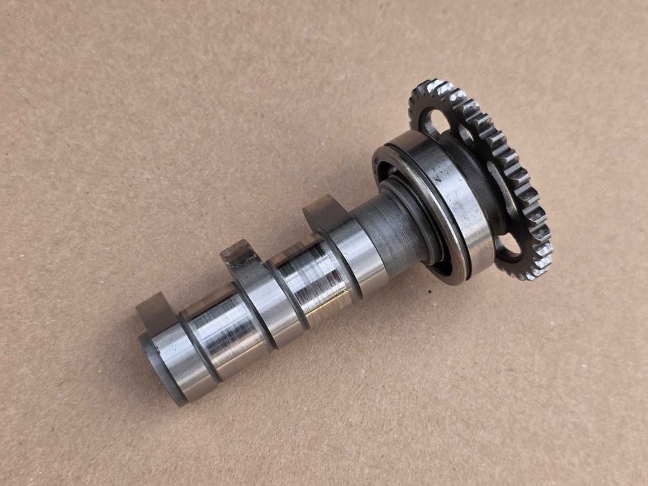 Ssący wałek rozrządu Yamaha YZF WRF 400 / 426 r. 98-02 OEM