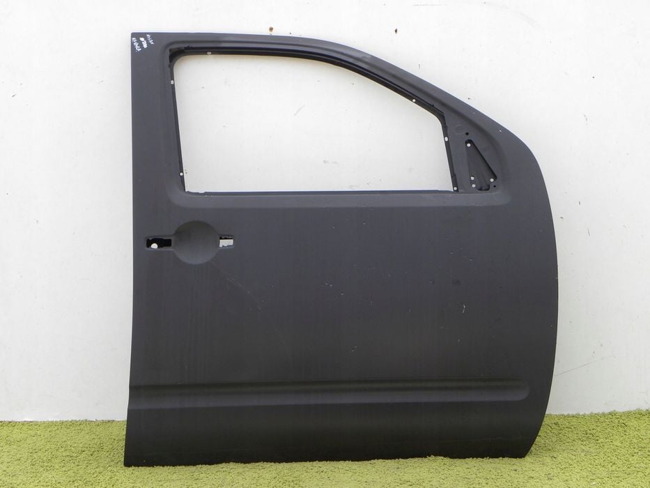 drzwi przód prawe nissan navara d40 pathfinder nówe oryginał